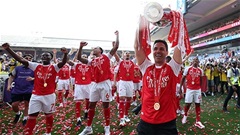 Arsenal nuôi mộng bá vương